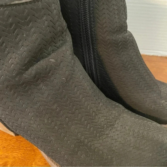 Roxy Black Ankle Boots With Heel Size 8.5 Heel Zip Tassels Faux Leather - Picture 2 of 8